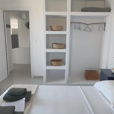 Waterfront With Private Pool And Seaview * Otziás