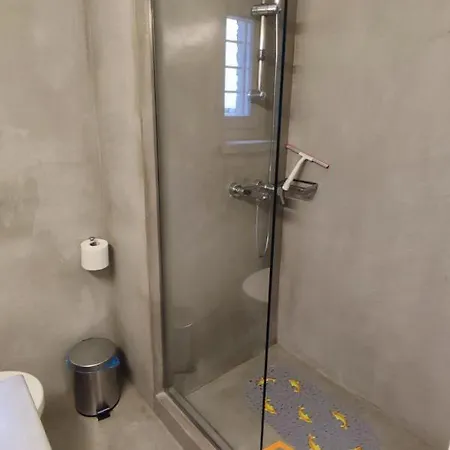 Waterfront With Private Pool And Seaview * Otziás