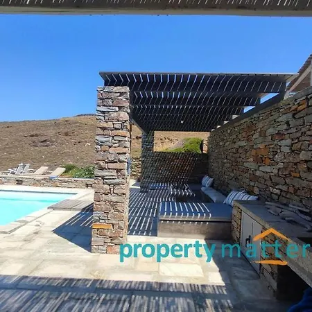 Waterfront With Private Pool And Seaview * Otziás